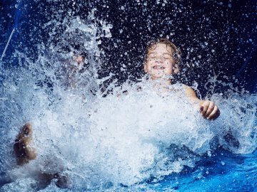 Spaß und Action für Kinder bei den Rutschen im Val Blu